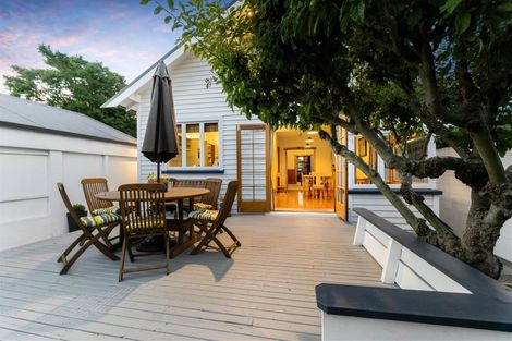 Photo of property in 128 Knowles Street, St Albans, Christchurch, 8052