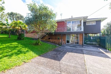 Photo of property in 68 Triangle Road, Massey, Auckland, 0614