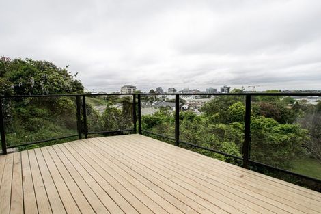 Photo of property in 12/14u Ruakiwi Road, Hamilton Lake, Hamilton, 3204