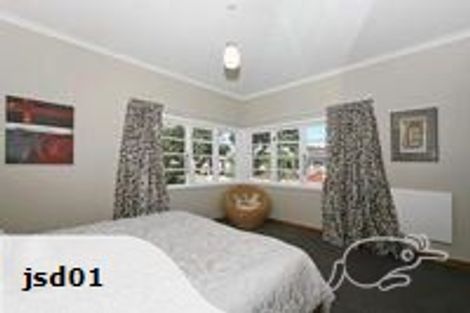 Photo of property in 15 Saint Ronans Avenue, Waterloo, Lower Hutt, 5011