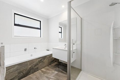 Photo of property in 35 Harding Drive, Papamoa Beach, Papamoa, 3118