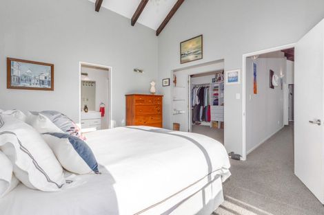 Photo of property in 72 Leeward Drive, Whitby, Porirua, 5024