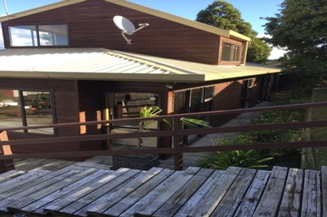 Photo of property in 86 Waimumu Road, Massey, Auckland, 0614