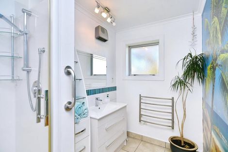 Photo of property in 44 Geddis Street, Rangiora, 7400