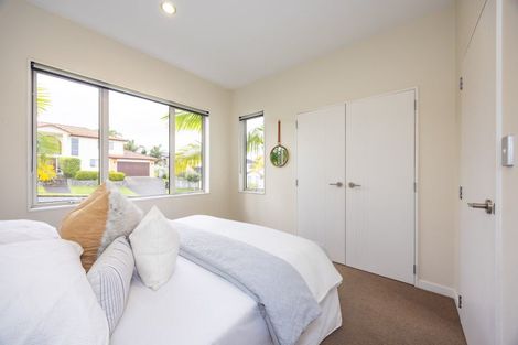 Photo of property in 21 Hornbill Drive, Fairview Heights, Auckland, 0632