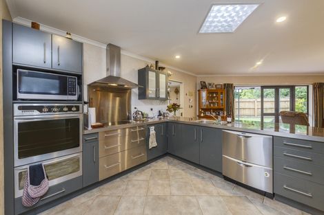 Photo of property in 7 Heritage Place, Terrace End, Palmerston North, 4410