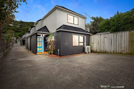 Photo of property in 163u4 Queens Drive, Lyall Bay, Wellington, 6022