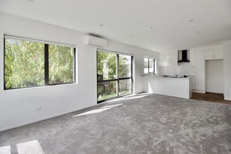 Photo of property in 111b Lancaster Road, Beach Haven, Auckland, 0626