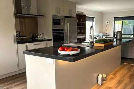Photo of property in 9 Ashington Road, Silverstream, Upper Hutt, 5019