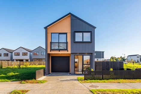 Photo of property in 4 Tiller Street, Hobsonville, Auckland, 0616