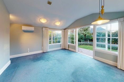 Photo of property in 52 Kilmarnock Street, Riccarton, Christchurch, 8011