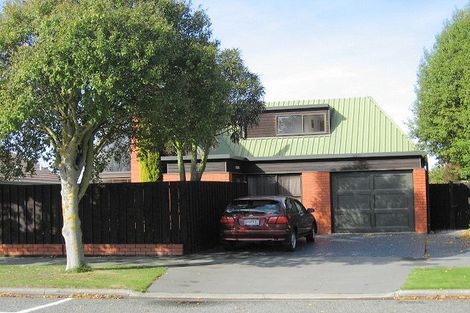 Photo of property in 2/23 Solway Avenue, Ilam, Christchurch, 8041