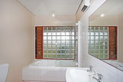 Photo of property in 392 Hillview Road, Bombay, 2675