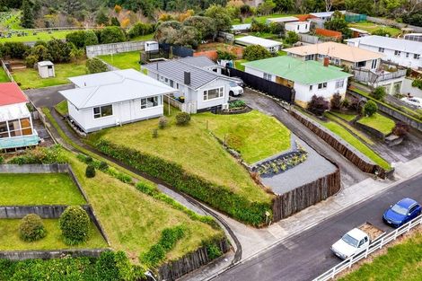 Photo of property in 62 Awanui Street, Merrilands, New Plymouth, 4312