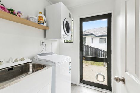 Photo of property in 13 Chastudon Place, Tawa, Wellington, 5028