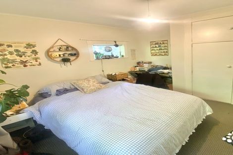 Photo of property in 36 Northland Road, Northland, Wellington, 6012