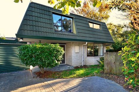 Photo of property in 10 Rembrandt Place, Burnside, Christchurch, 8053