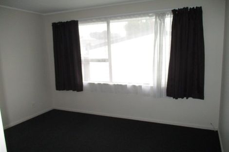 Photo of property in 22 Glen Close, Glen Eden, Auckland, 0602