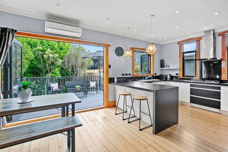Photo of property in 65 Lemon Street, New Plymouth, 4310