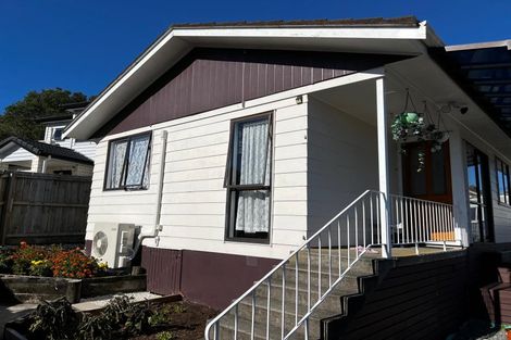 Photo of property in 65 Sunvue Road, Glen Eden, Auckland, 0602