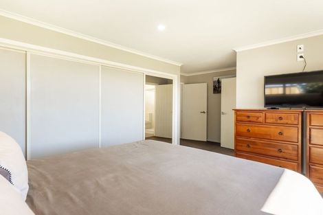 Photo of property in 22 Irishman Drive, Twizel, 7901