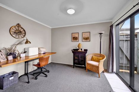 Photo of property in 47 Rata Street, Hawera, 4610