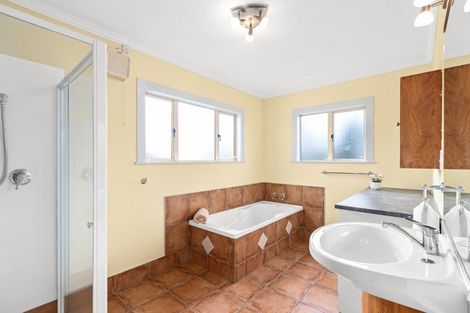 Photo of property in 68 Bibby Street, Waipawa, 4210