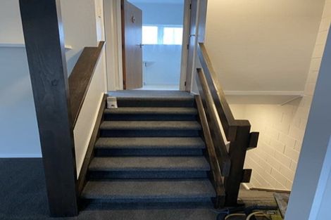 Photo of property in 21f5 Collins Avenue, Tawa, Wellington, 5028