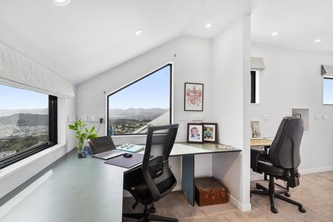 Photo of property in 33 Mitchell Street, Brooklyn, Wellington, 6021