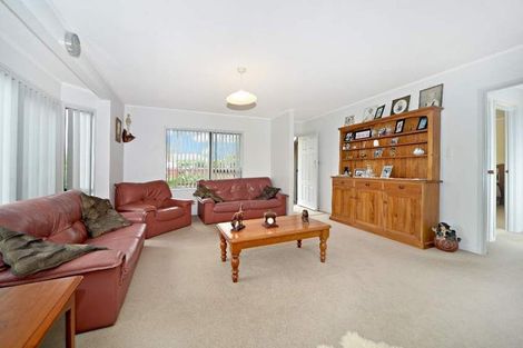 Photo of property in 1/9 Waterview Road West, Takanini, 2112