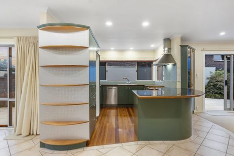 Photo of property in 9 Argo Drive, Half Moon Bay, Auckland, 2012