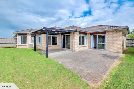 Photo of property in 9 Maadi Place, Papakura, 2110