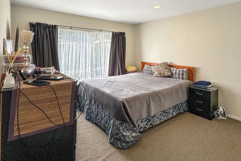 Photo of property in 60 Trevor Hosken Drive, Wiri, Auckland, 2104