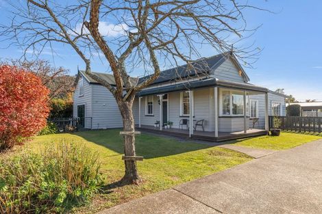 Photo of property in 8 Cochrane Street, Fairy Springs, Rotorua, 3015