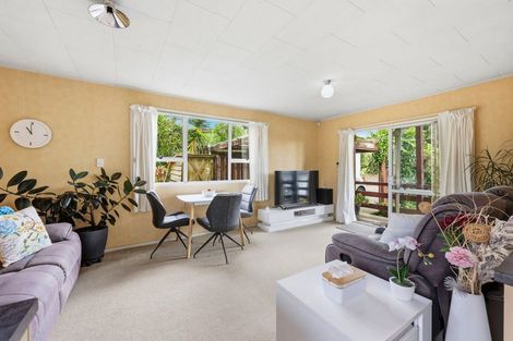 Photo of property in 74 Reynella Drive, Massey, Auckland, 0614