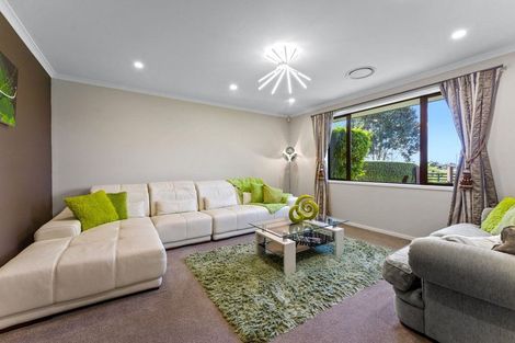 Photo of property in 230 Harbourside Drive, Karaka, Papakura, 2113