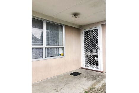 Photo of property in 2/34a Kelvin Road, Papakura, 2110