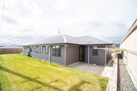 Photo of property in 33 Silicon Way, Fitzherbert, Palmerston North, 4410