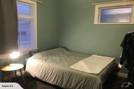 Photo of property in 9 Myrtle Crescent, Mount Cook, Wellington, 6021