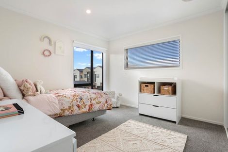 Photo of property in 22 Nugget Avenue, Hobsonville, Auckland, 0616