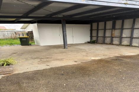 Photo of property in 2/70 Kelvin Road, Papakura, 2110