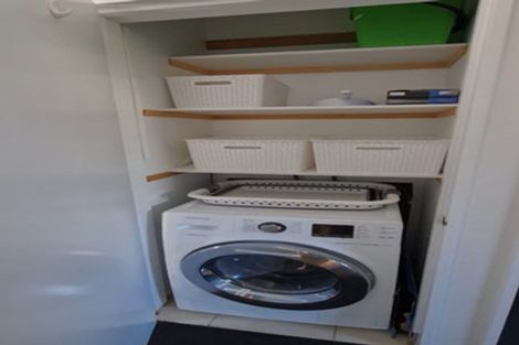 Photo of property in 20u4 Lorne Street, Melville, Hamilton, 3206