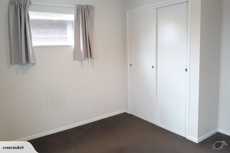 Photo of property in 5 Denver Avenue, Sunnyvale, Auckland, 0612