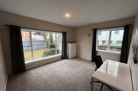 Photo of property in 11 George Street, Riccarton, Christchurch, 8041