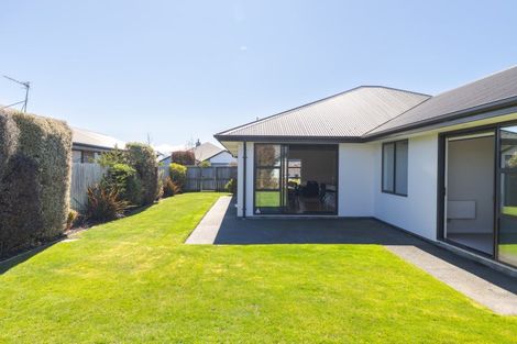Photo of property in 5 Urihia Street, Marshland, Christchurch, 8083