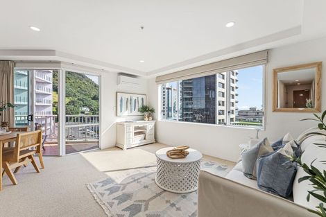 Photo of property in 29/12 Maunganui Road, Mount Maunganui, 3116