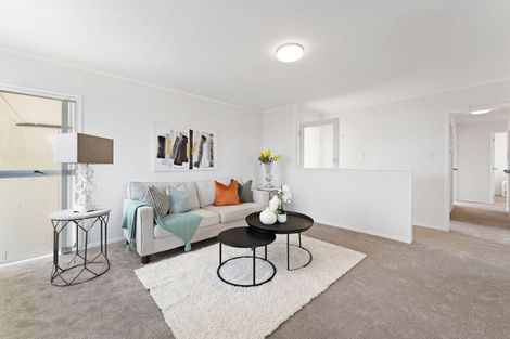 Photo of property in 2/48 Archmillen Avenue, Pakuranga Heights, Auckland, 2010