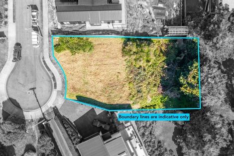 Photo of property in 13 Kawau Grove, Waikanae Beach, Waikanae, 5036