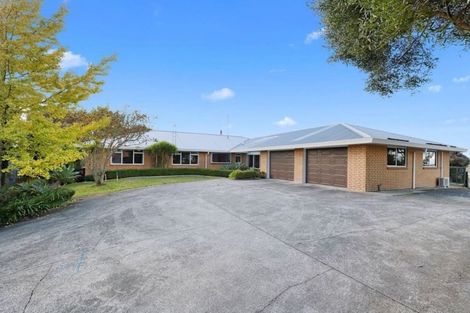 Photo of property in 60 Lee Road, Hannahs Bay, Rotorua, 3010