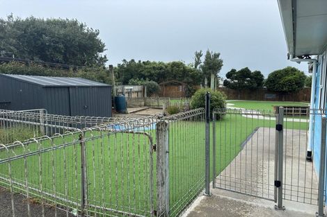 Photo of property in 12 Carthew Terrace, Foxton Beach, Foxton, 4815